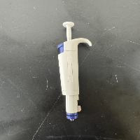 Invitrogen Neon NxT Electroporation System image 3